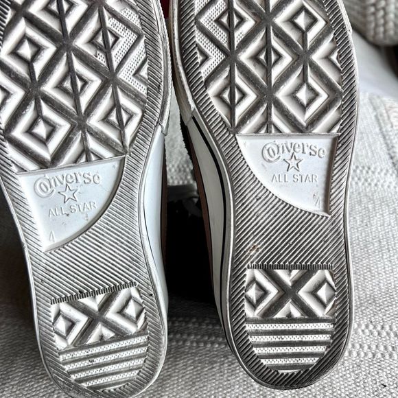 Woman’s size US6 high top platform inside fur black converse used once - Picture 10 of 12